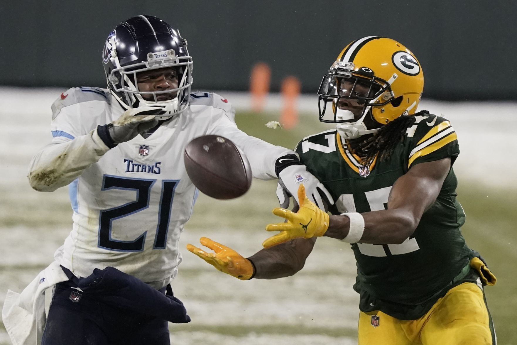 Packers 40, Titans 14